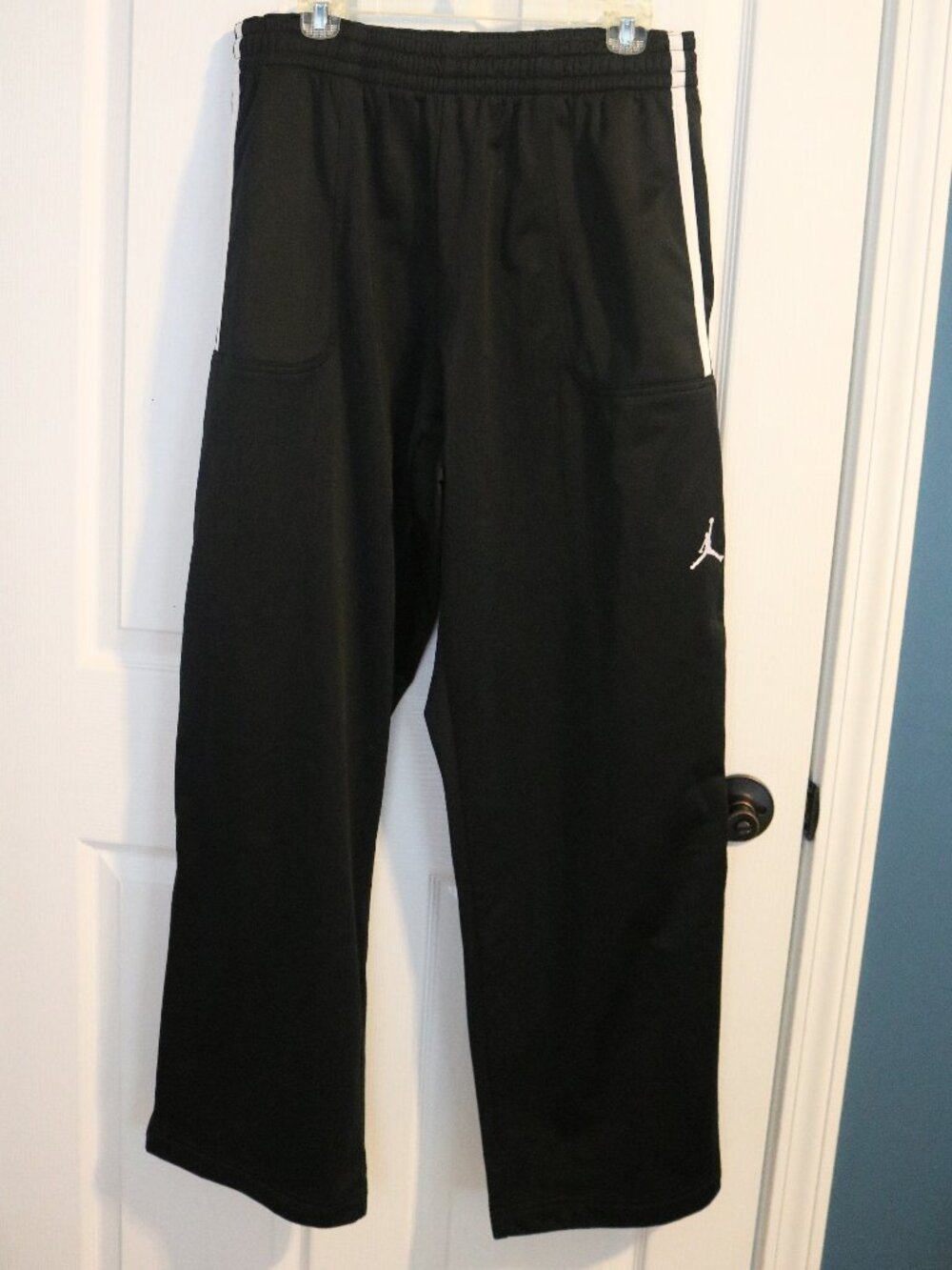 Black Jordan basketball warm up pants